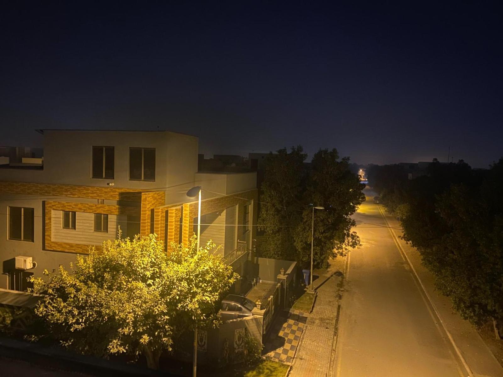 Luxe Suites Bahria Town Lahore Exteriér fotografie