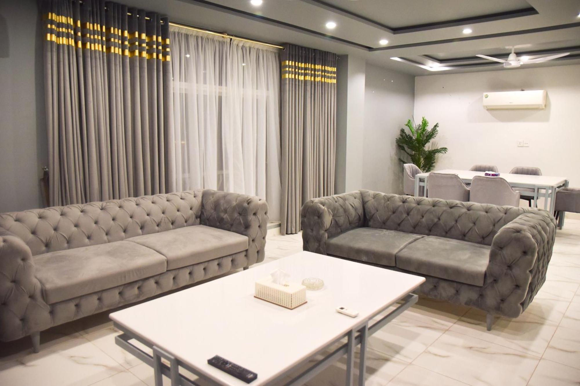 Luxe Suites Bahria Town Lahore Exteriér fotografie